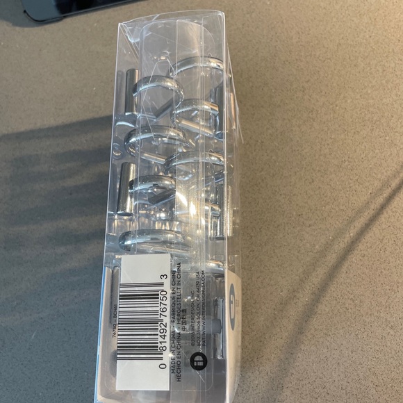 12 shower hooks - Picture 6 of 6